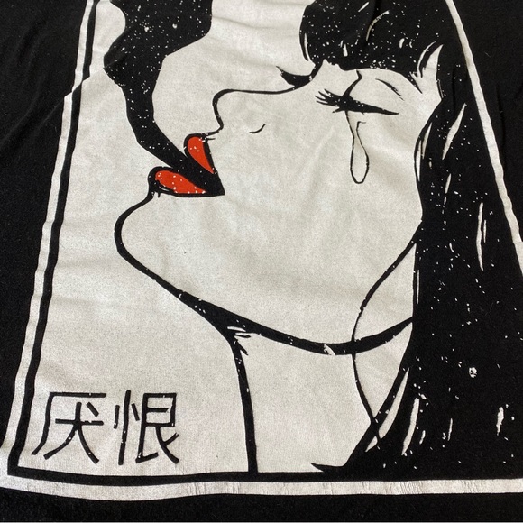 RedBull Records Black Beartooth Tee Shirt Size Small Female Smoking Tear Graphic - Picture 6 of 6
